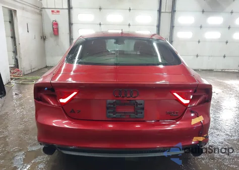 2012 Audi A7 Premium z USA, uszkodzony, nr VIN WAUSGAFC8CN007908